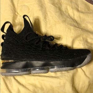 Nike Lebrun 15 men’s size 8